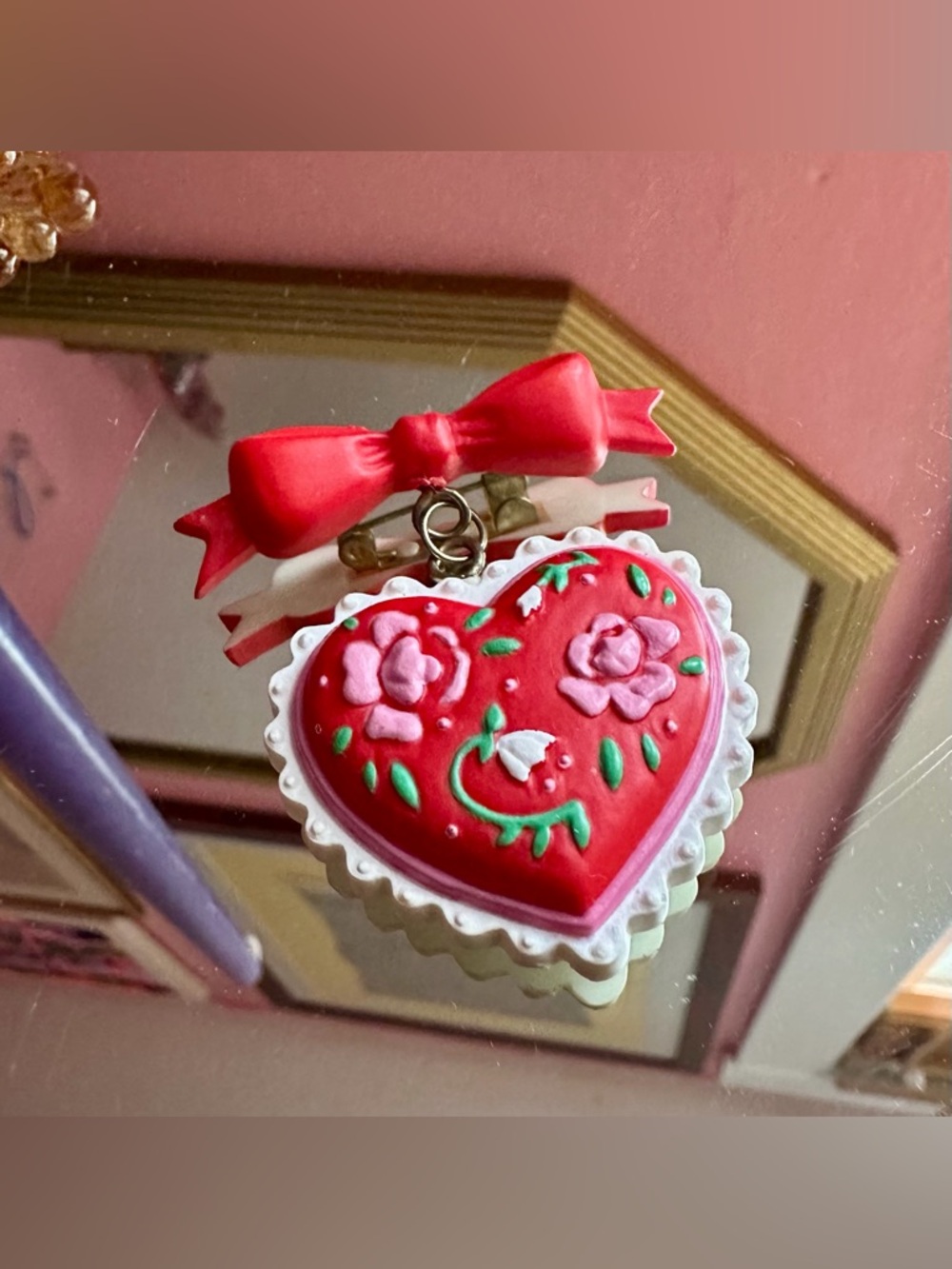 1970's Gibson Sweet on You Ruffled Heart Floral Brooch